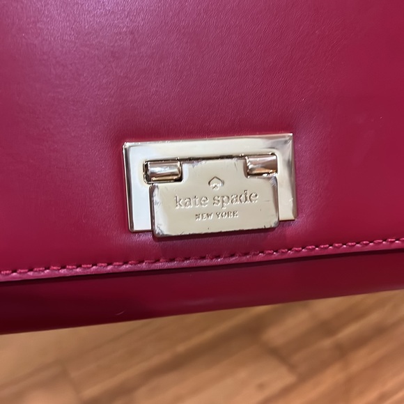 Red Kate Spade cross body/long strap bag - Picture 2 of 8